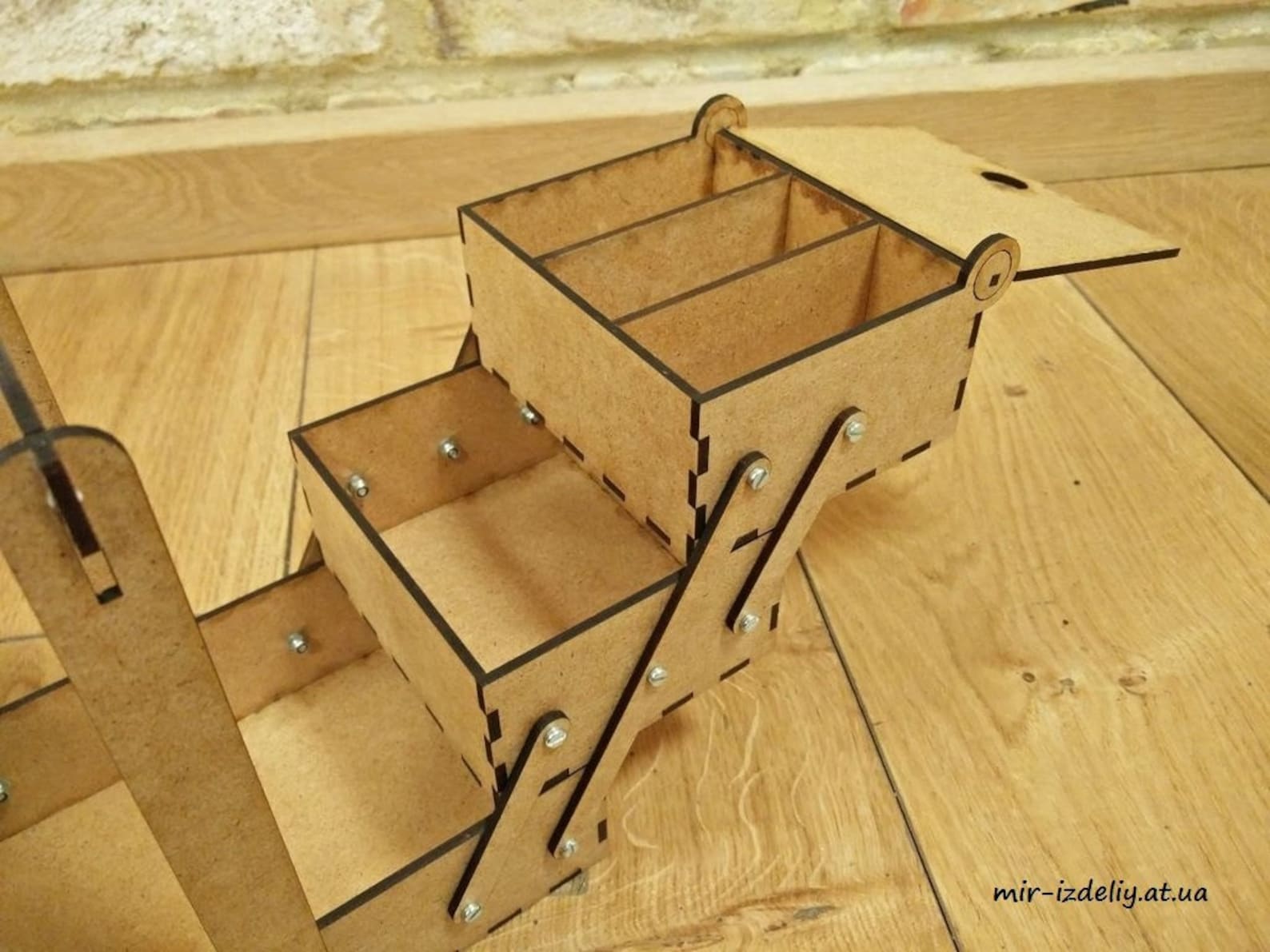 ящик из фанеры. ящик для инструментов. ящик для инструментов своими руками из фанеры. деревянный ящик для инструментов. ящик для инструментов из фанеры.
