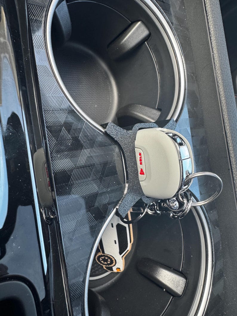 2026+ Honda Passport Key Dock | 95A TPU Snap-Fit Console Insert Bild 6