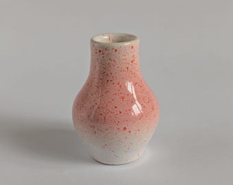 Mini vaso in ceramica rosa fatto a mano: piccolo vaso in ceramica a forma di bocciolo