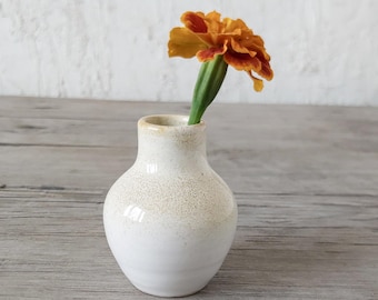 Mini Vases Tiny Pottery Bud Vase Minimalist Mini Ceramic Vase Small Handmade Decor Coffee Table Succulent Pot Miniature Ceramic Art Home