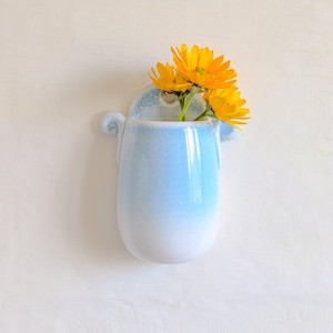 Wall Flower Vase Blue Ceramic Hanging Vase for Short Flowers Handmade Wall Mountable Flower Pot Unique Plant Ceramic Decoration Wall Art