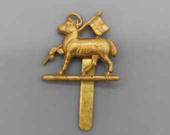 Queens Regiment 22nd 24th London Battalion's WW2 Cap Badge