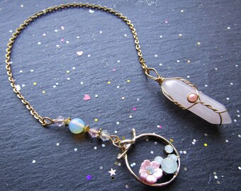 Rose Quartz Pendulum with Pink Blossom, Rose Quartz Pendulum, Bijou Pendulum, Pendulum dowsing, Pendulum, Tarot, Divination, Unique Pendulum
