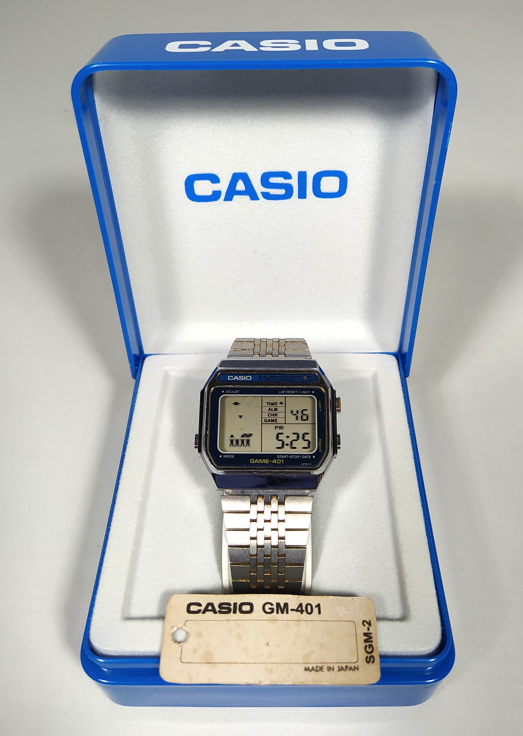gold casio watch at game
