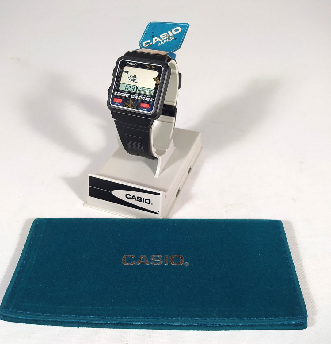 Casio GS-16 ビンテージ　ゲーム&ウォッチ 美品 Casio GS-16 Space Warrior Game Watch Module 686 NEW NOS - Etsy