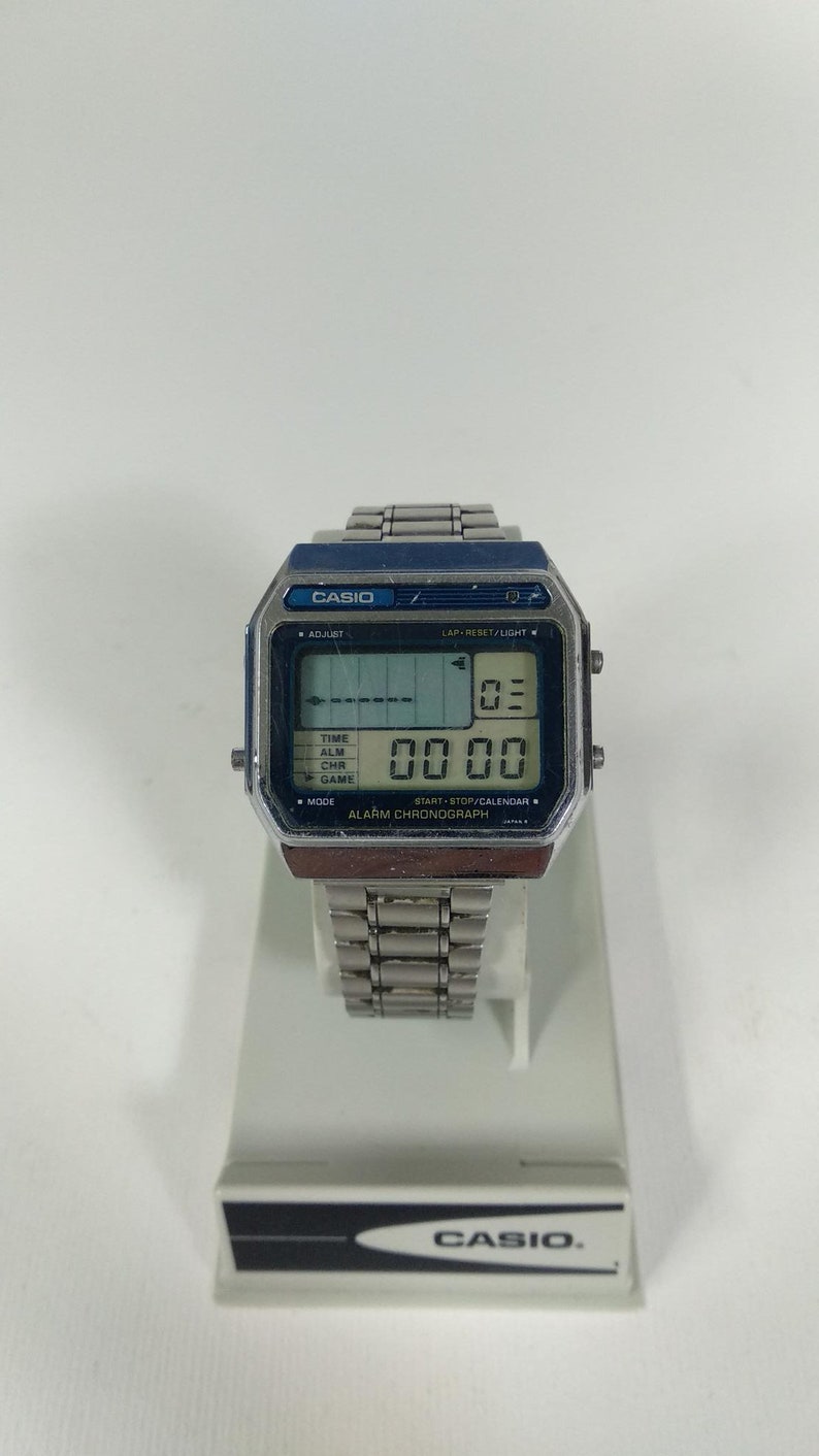 solar atomic watch