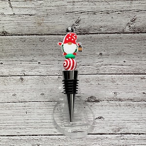 Christmas Gnome Wine Bottle Topper: Beaded Holiday Decoration