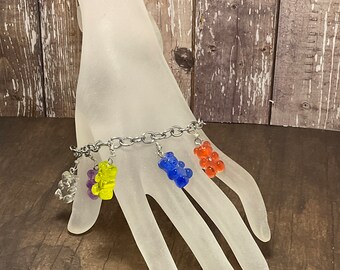 Handmade Gummy Bear Charm Bracelet: Colorful Beaded Chain