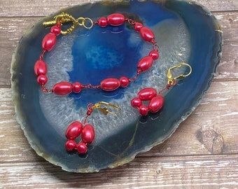 Bracelet set, Pearl bracelet, beaded bracelet, hoop earrings, ruby red bracelet, jewelry set, handmade