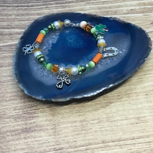St. Patrick&#39;s Day veelkleurige kralenarmband, handgemaakt