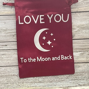 Red gift bag, Drawstring bag, jewelry bag Birthday bag, Valentine’s Day, Anniversary,  personalized gift bag, customized bag, satin bag
