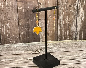 Hangoorbellen esdoornblad: herfstbedeloorbellen met kralen