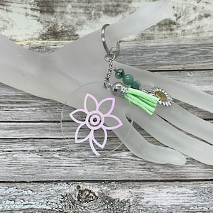 Blume Schlüsselanhänger, Quaste Schlüsselanhänger, Perlen Schlüsselanhänger, handgemachte Geldbörse Charme, Taschenanhänger, Geburtstagsgeschenk, Geschenk für besondere Anlässe