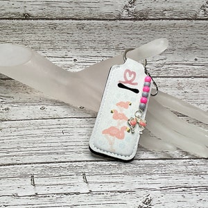 Pink Flamingo Schlüsselanhänger , Perle Schlüsselanhänger, handgefertigte Geldbörse Charme, Einkaufstasche Charme, Geburtstagsgeschenk, Geschenk für besonderen Anlass, Lippenbalsamhalter