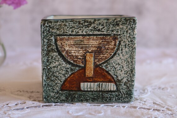 Troika Cube Vase St Ives Cornwall Uk Pottery By Jane Etsy