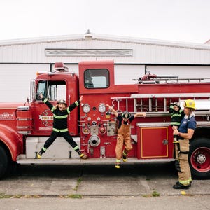 Personalized Kids Firefighter Costume: Authentic Appliqué, Pretend Play, Halloween Costume, Birthday Gift, Photo Shoot image 12