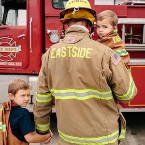 Personalized Kids Firefighter Costume: Authentic Appliqué, Pretend Play, Halloween Costume, Birthday Gift, Photo Shoot image 15