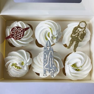 Topper per cupcake a forma di spazio, topper per cupcake a forma di astronauta, ciondoli per cupcake a forma di astronave, ciondoli a forma di pianeta