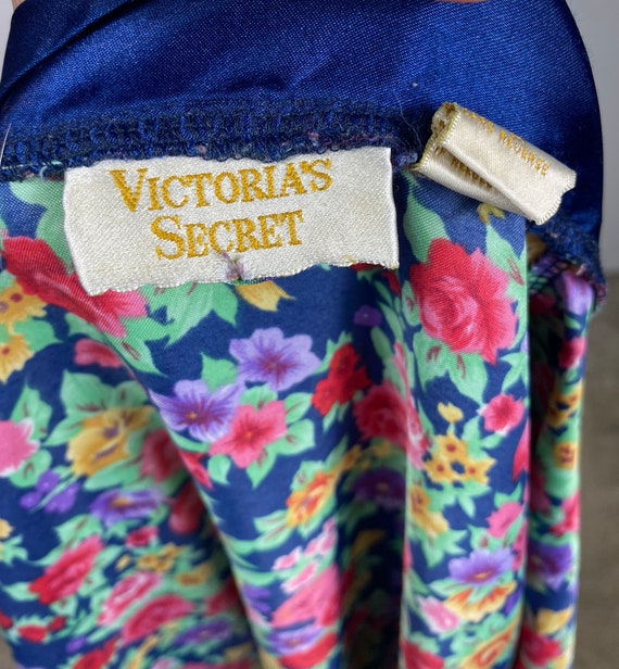 Vintage Victoria Secrete Robe Floral Robe Navy Blue B… - Gem
