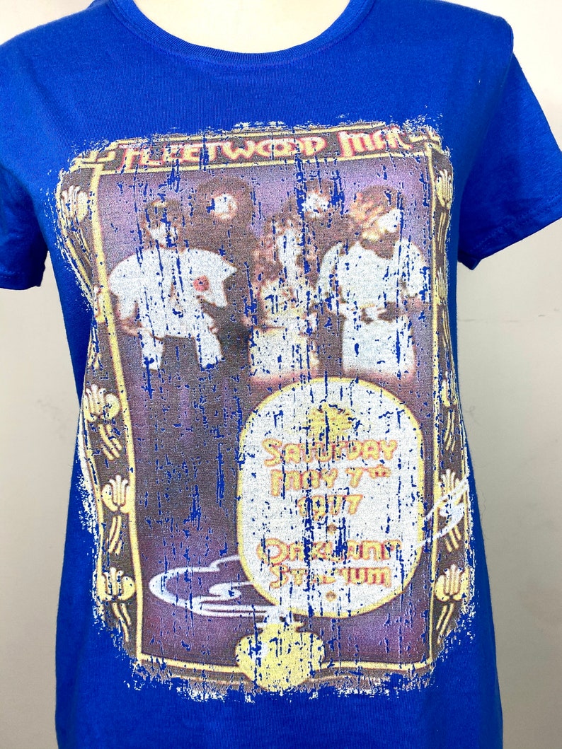 Vintage Clothing 90's Fleetwood Mac Knock Off Tour T-Shirt, Oakland Stadium 1977 Tee, Stevie Nicks, Fleetwood Mac Band Tee Blue Size Medium image 3