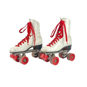 Vintage Leather Roller Skates Chicago Size 7 Lace Up Skates, White Leather Red Laces 1970's image 1