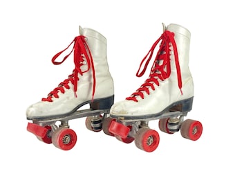 Vintage 70s Chicago Leather Roller Skates, Red Laces, Size 7