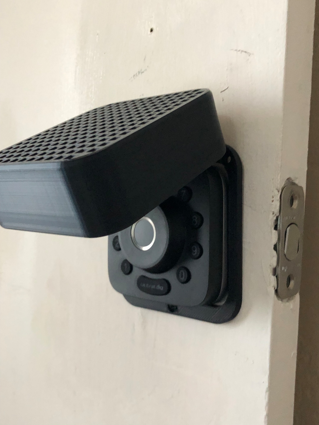 SturdīyCover Weather-Resistant Protective Housing For August Smart Lock Keypad - Black Outdoor Cover