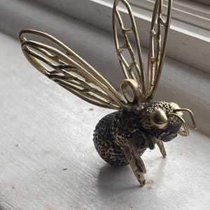 Bronze Bumblebee sculpture