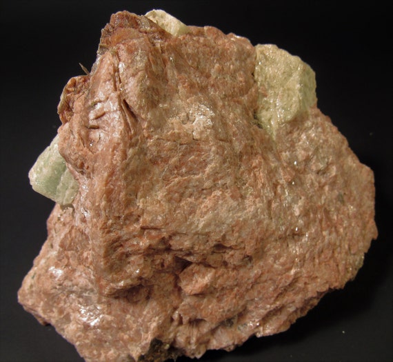 Beryl Xls in Feldspar - image 2