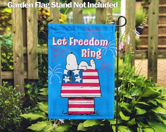 PEANUTS®, PEANUTS® Stars & Stripes Doghouse – Garden Flag 12.5"x18", House Flag 28"x40", Officially Licensed PEANUTS®, July 4th