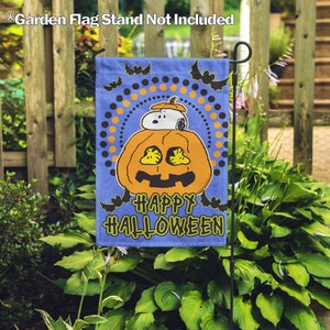 PEANUTS® Halloween Snoopy Jack O'Lantern – Garden Flag 12.5"x18", House Flag 28"x40", Outdoor, Exclusive Fabric, Licensed Peanuts, Halloween