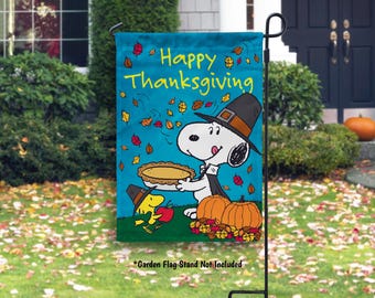PEANUTS® Happy Thanksgiving Snoopy Garden Flag, Peanuts Fall House Flag, Outdoor Fall Decor, Autumn Yard Decor, Snoopy Gift - PR