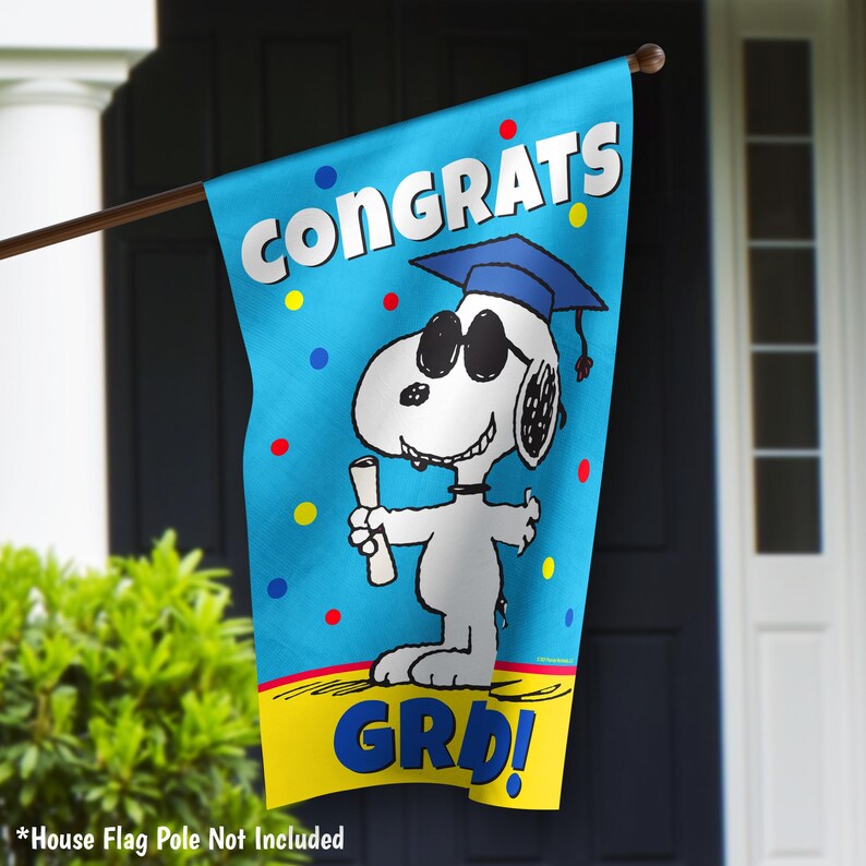 Snoopy Graduation Flag, Peanuts Class of 2026 Outdoor Decoration - Etsy