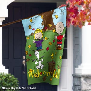 Snoopy Charlie Brown Welcome Fall Garden Flag, Peanuts Characters Autumn Flag, Snoopy Fall Outdoor Decor, Charlie Brown Decor, Snoopy Gift image 3