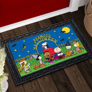 Peanuts Halloween Doormat Outdoor Home Decor, Snoopy Halloween Front Door Welcome Mat, Charlie Brown Halloween Decoration for Porch