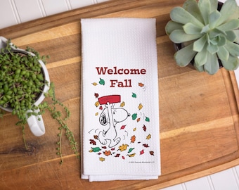 Snoopy Fall Tea Towel, Decorative Autumn Kitchen Towel, Fall Dish Towel Kitchen Decor, Peanuts Fall Hand Towel, Unique Snoopy Gift - PR