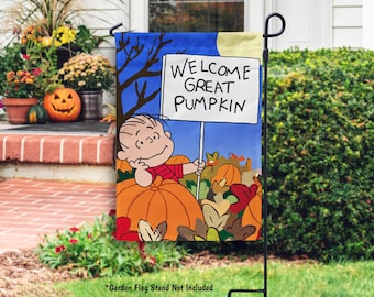 Peanuts Great Pumpkin Linus Garden Flag, Halloween Peanuts Outdoor Decor House Flag, Peanuts Halloween Yard Flag, Halloween Decorations - PR