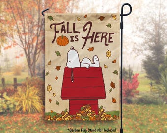 Vintage 1967 Snoopy Peanuts Felt Banner Pennant Flag Curse You Red