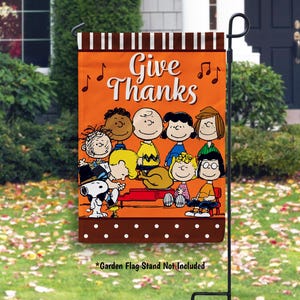 PEANUTS® Gang Give Thanks Thanksgiving Garden Flag, Snoopy Yard Flag, Peanuts Outdoor Fall Decor, Charlie Brown Fall Flag Peanuts Decor - PR