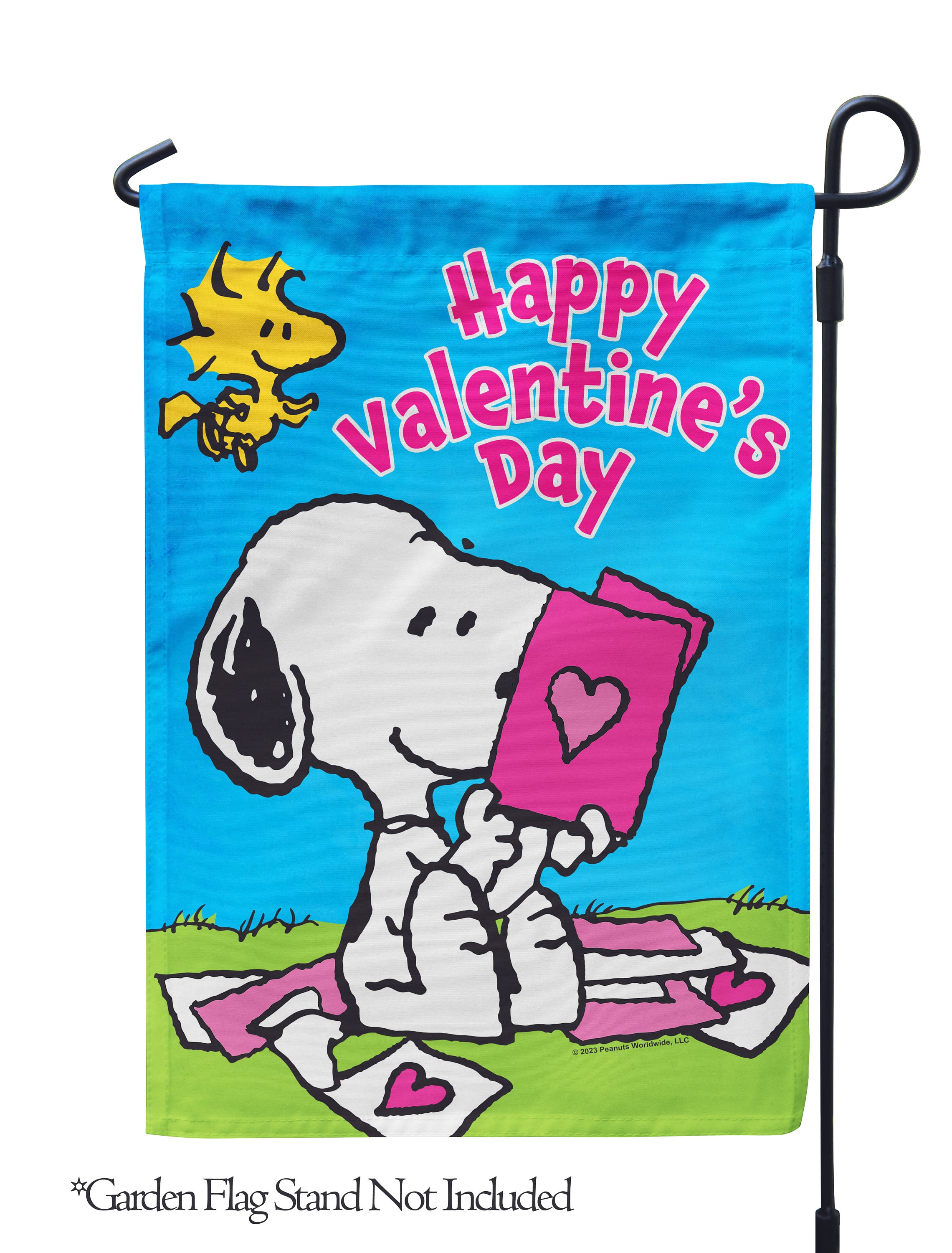 PEANUTS Snoopy Valentine's Pile Garden Flag