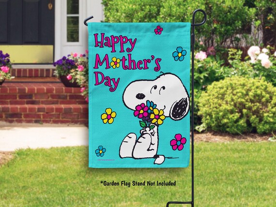 Peanuts Snoopy Mother's Day Flag, Unique Mothers Day Gift for Mom, Peanuts Spring Outdoor Decor, Mother's Day Decor, Snoopy Mom Gift
