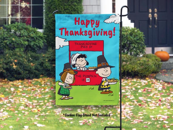 Peanuts Thanksgiving Garden Flag, Charlie Brown Fall Yard Flag, Peanuts Outdoor Fall Peanuts Decor, Thanksgiving Flag Decor - PR