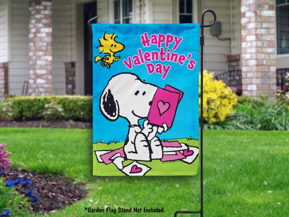 PEANUTS® Snoopy Valentine's Pile Garden or House Flag