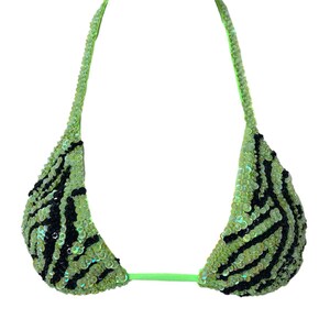 Haut de bikini vert à sequins imprimé zèbre pour des tenues et des ensembles de festival assortis | Paillettes et perles à la main | Ravewear