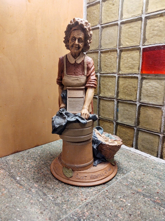 Vintage Cairn Studios Country People Aunt Jewell Sculpture - Etsy