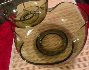 Vintage Green Glass Chip And Dip Set