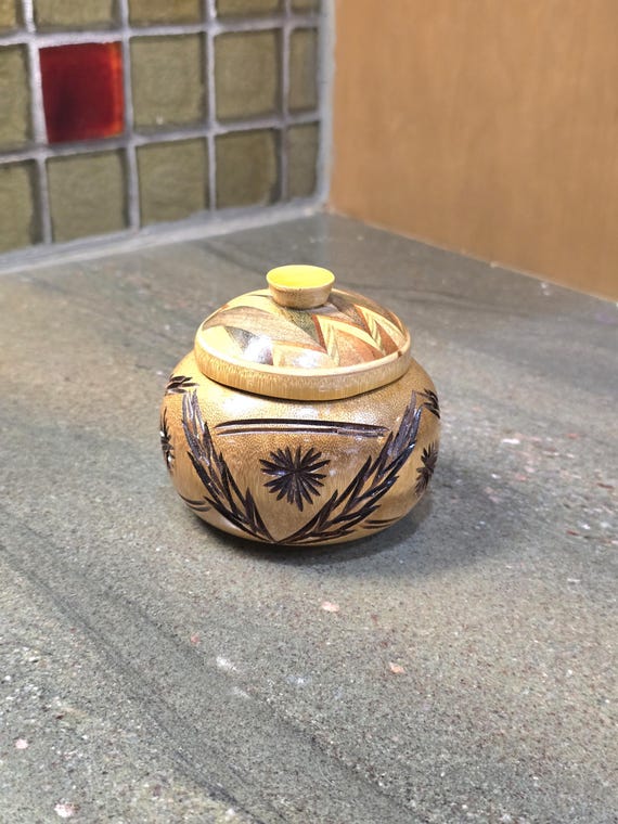 木製彫刻アンティークボックス ヴィンテージの木製彫刻記念品ボックス - Etsy 日本