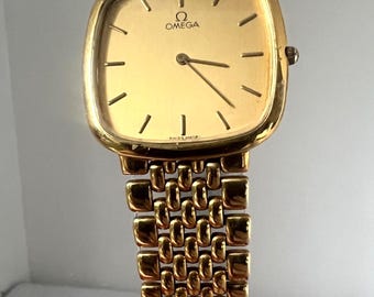 Vintage Omega Quartz 20 Micron Gold Zifferblatt Uhr Unisex quadratisches Gehäuse Ref: 3950877.2