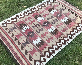 Turkish kilim rug.vintage kilim.3’2”x4’8”Handmade,Oushak kilim,hallway rug,decoration kilim,design kilim,Area kilim rug,old kilim,Rustic rug