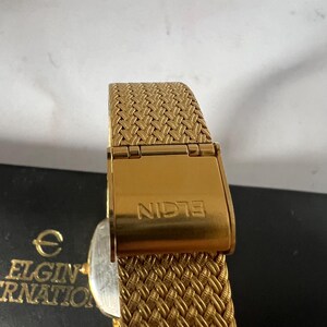 Reloj Elgin para dama con esfera dorada FK266, reloj suizo mtv de cuarzo. imagen 5